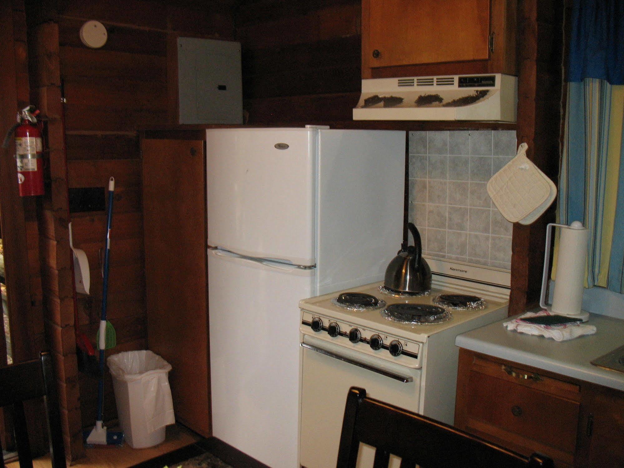 Forest Lake Rv & Camping Resort Advance Exterior photo