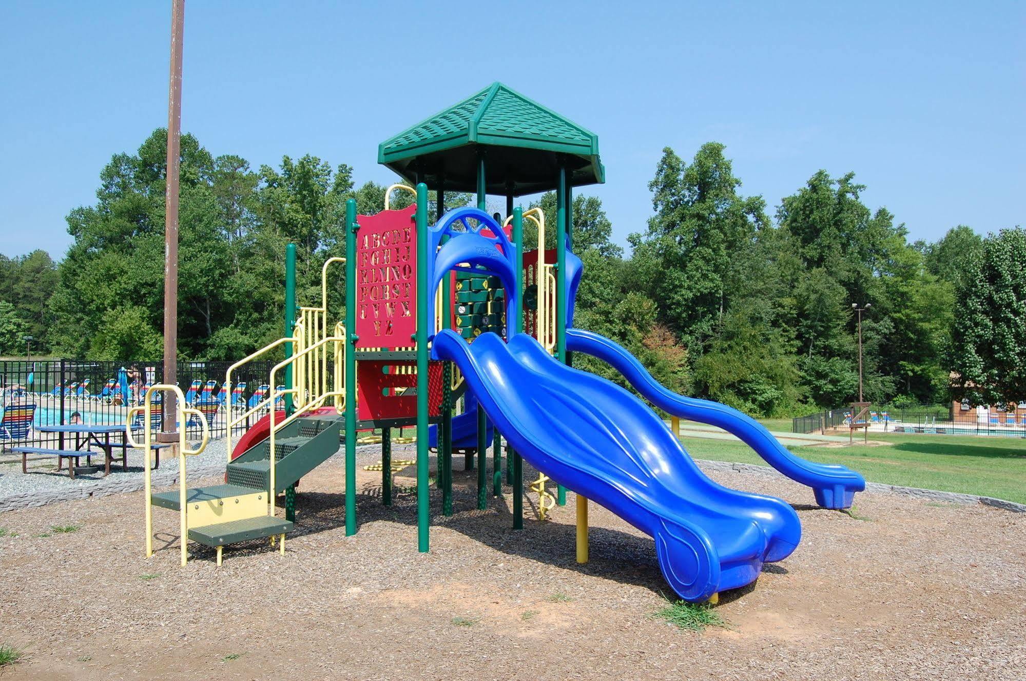 Forest Lake Rv & Camping Resort Advance Exterior photo